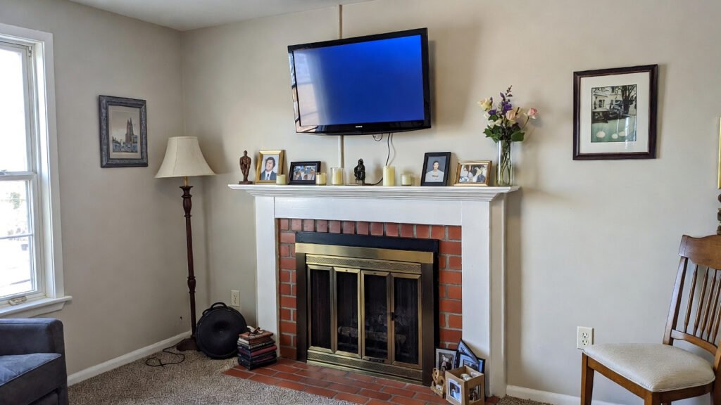 Decorate the Fireplace Mantel 